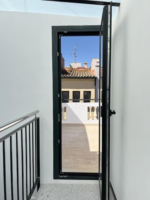 Moderno Apartamento Con Terraza En La Azotea Росас Экстерьер фото